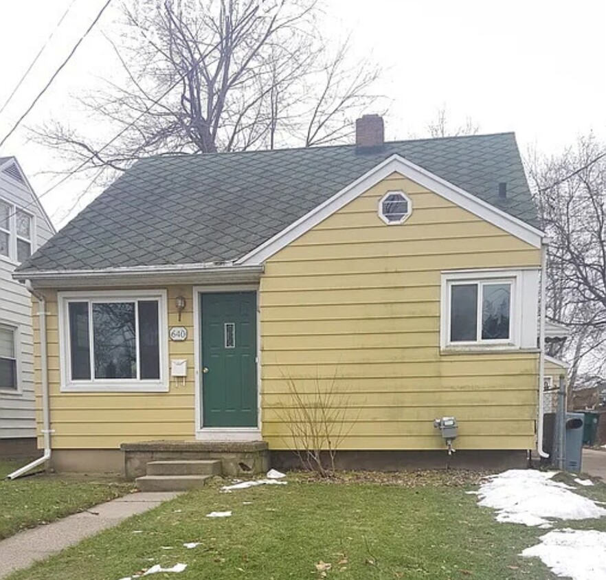 Primary Photo - 640 Kendon Dr