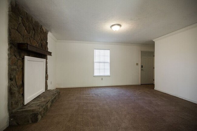 Foto del edificio - 165 Oliver Cir