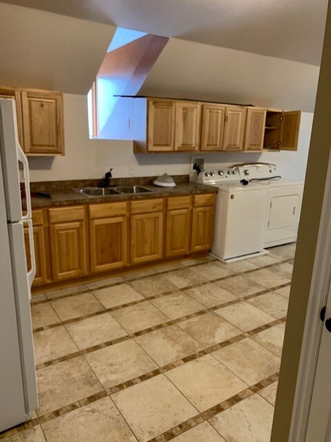 Kitchen - 4108 W Red Tail Dr