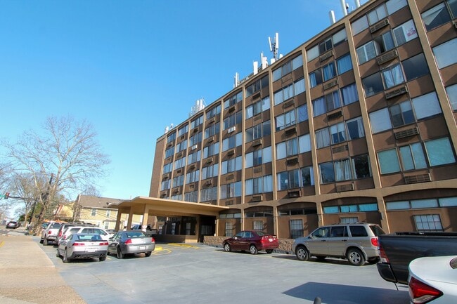Building Photo - 1700 Clinch Ave