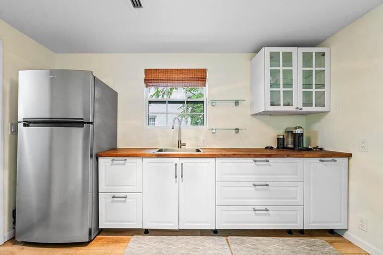 Photo - 353 E Lakewood Road, West Palm Beach, FL 33405