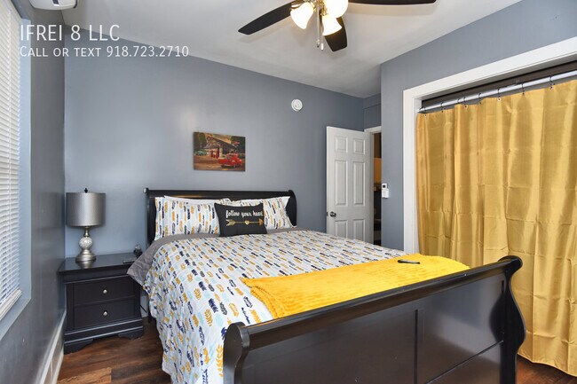 Foto del edificio - 2204 1/2 E 14th Street-