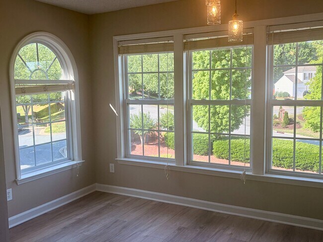 Foto del edificio - 631 Mill Pond Ct