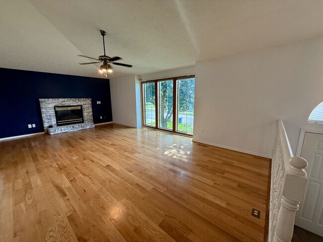 Building Photo - Remodeled 4 Bed 3 Bath Indian Trail Home w...