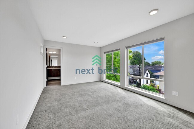 Foto del edificio - Sleek and Spacious Townhome with Gourmet K...