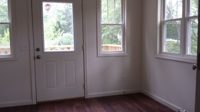 Foto del edificio - 708 S Henderson St