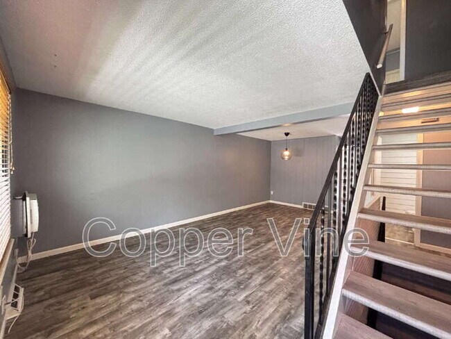 Foto del edificio - 1729 Quail St