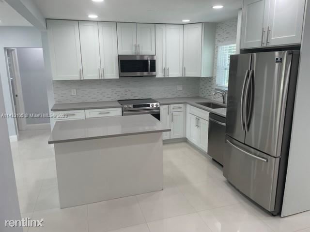 Foto del edificio - 2 br, 1 bath House - 40 NE 48th Ct