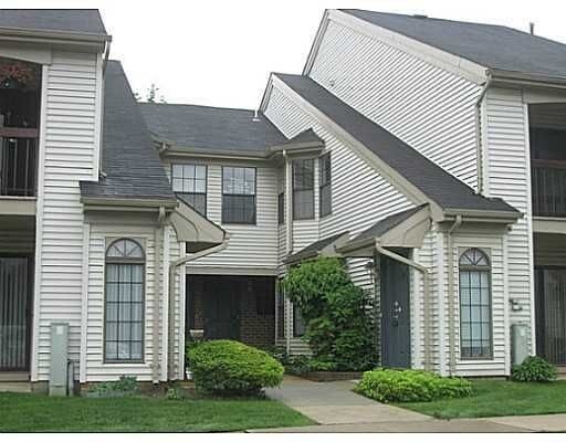 Primary Photo - 1607 PEBBLE PLACE