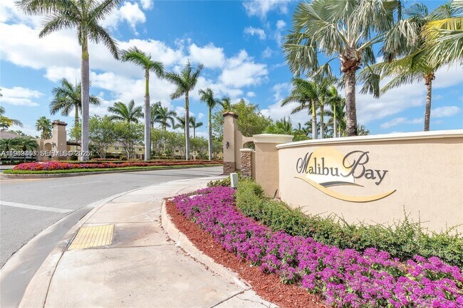 Building Photo - 980 NE 33rd Terrace