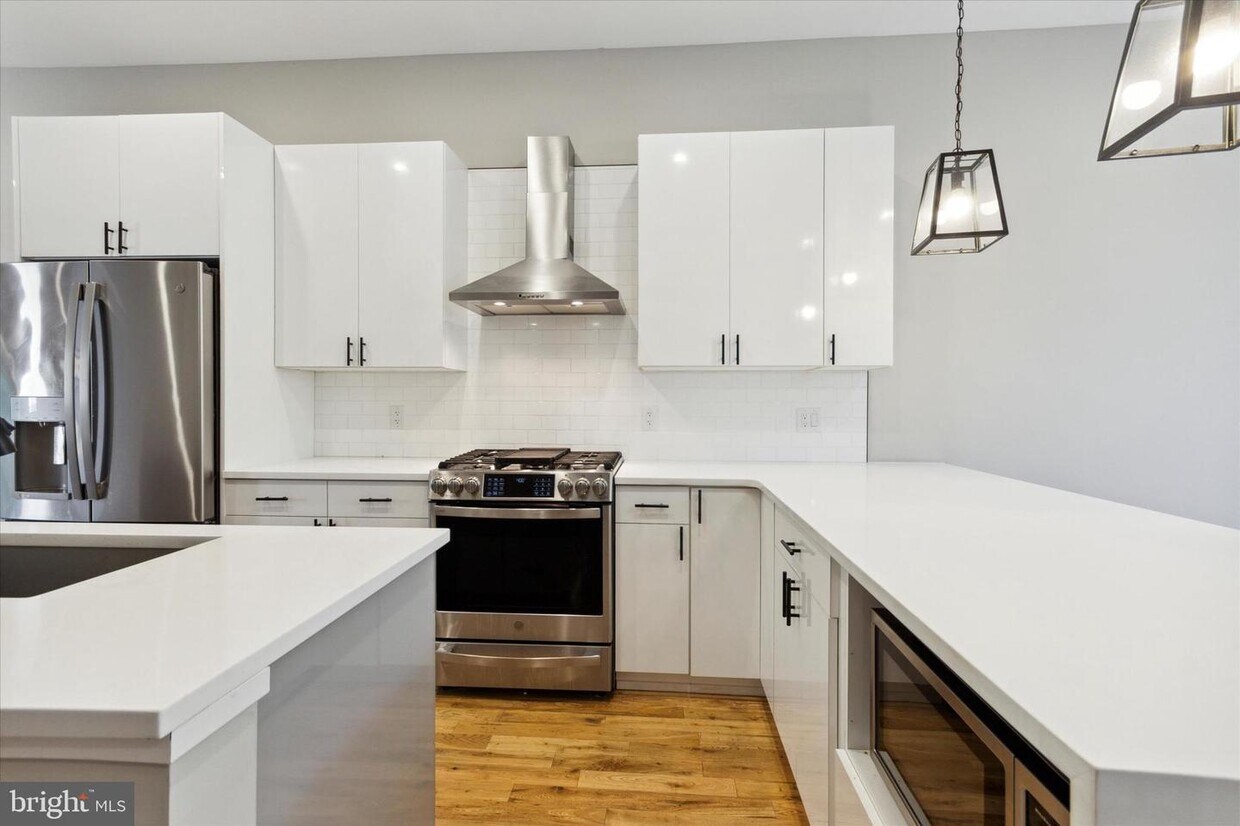 Foto principal - 2733 W Jefferson St