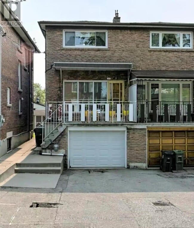 Building Photo - 182 St Clarens Ave