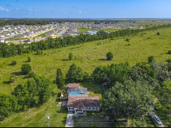 Foto del edificio - 218 Oakview Ave