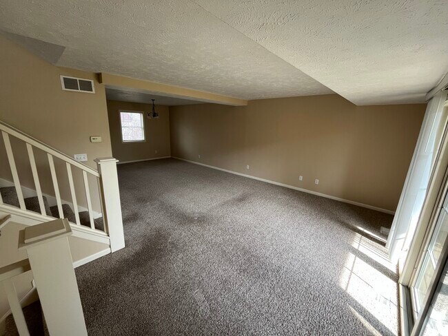 Building Photo - 2128 Sherwood Ave
