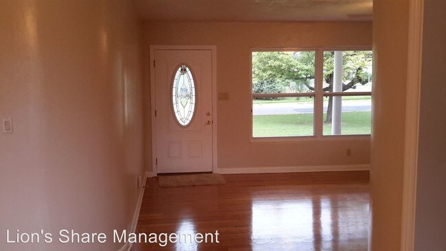 Building Photo - 4 br, 2 bath House - 203 Lincoln Street