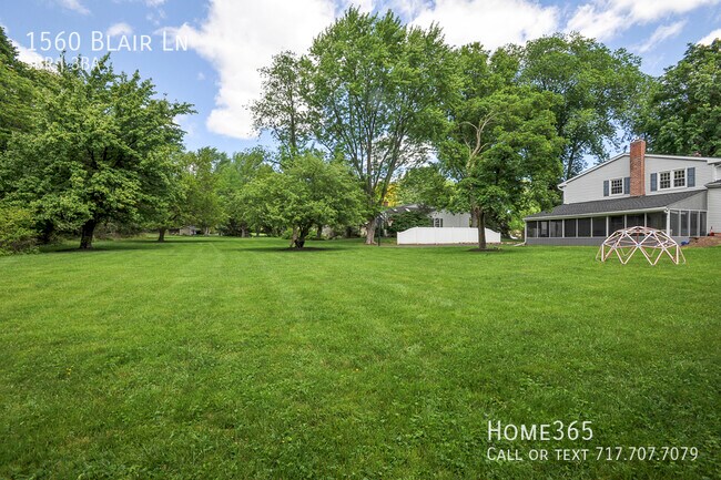 Building Photo - Beautiful 5 Bedroom 3 Bathroom Home in Map...