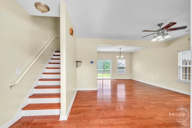 Foto del edificio - 256 Savannah Ln
