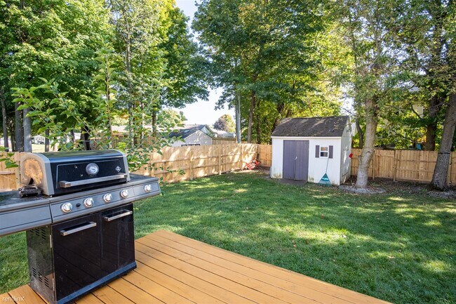 Building Photo - 4 br, 3 bath House - 235 bent tree ln