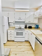 Building Photo - 2750 Kings Lake Blvd