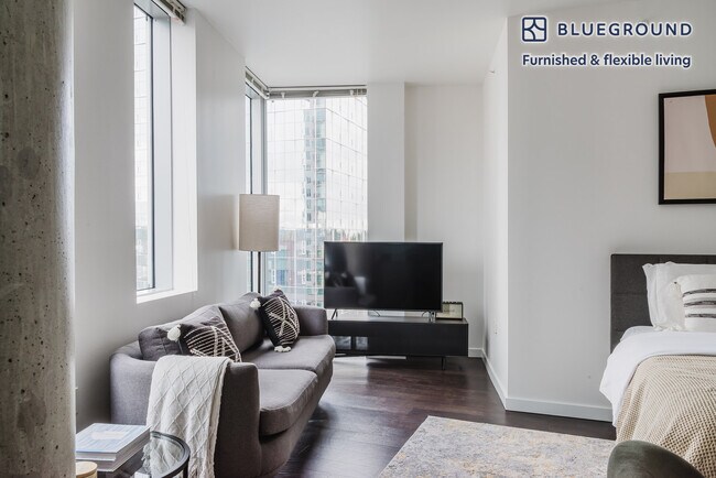 Foto del edificio - 288 106th Ave NE