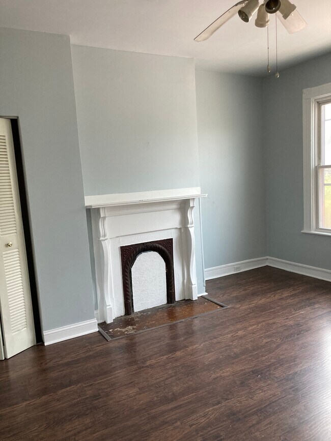 Foto del edificio - 3514 E Clay St