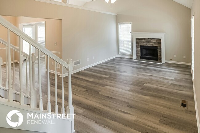 Foto del edificio - 100 Creekside Cir