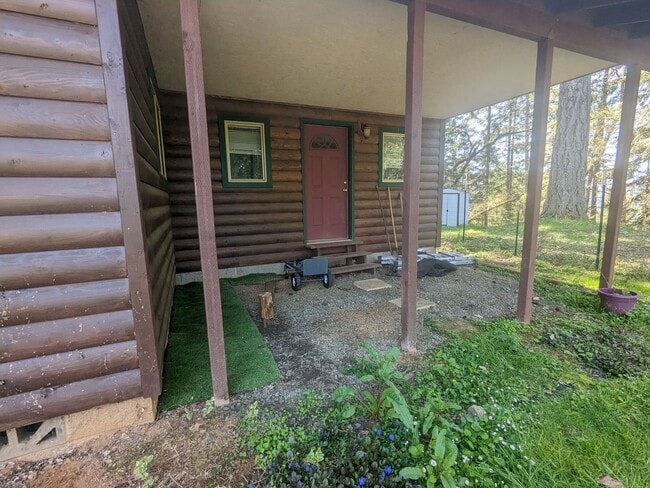 Building Photo - 710 Wolf Valley Dr