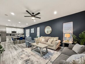 Building Photo - 1117 N Bishop Ave