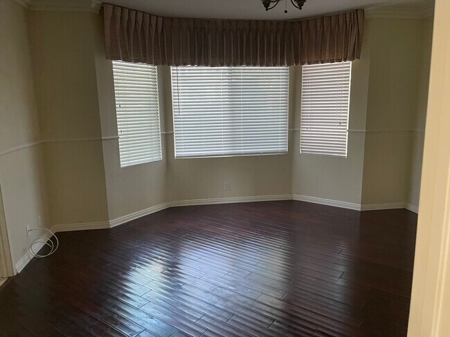 Master bedroom - 7820 Danner Ct