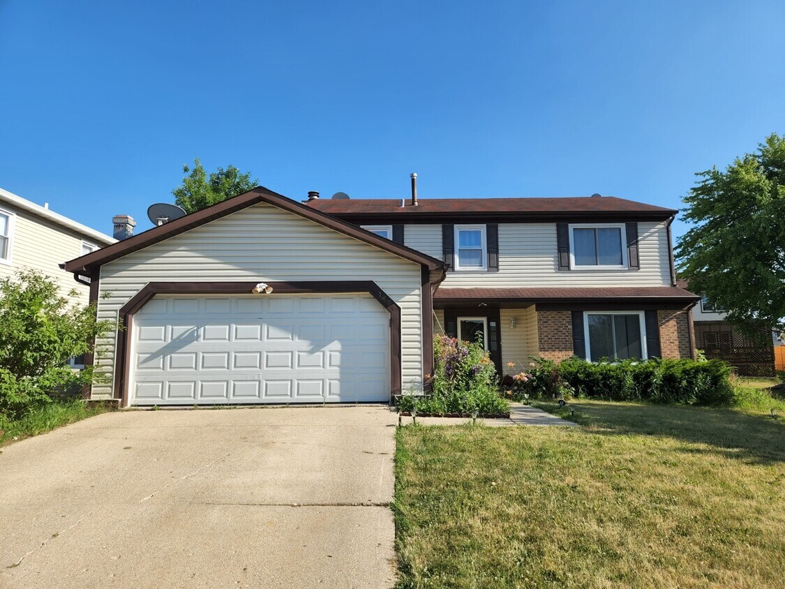 143 Saratoga Dr, Glendale Heights, IL 60139 House for Rent in