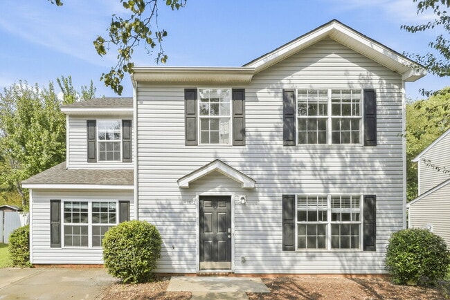 Building Photo - 10512 Wilson Glen Dr
