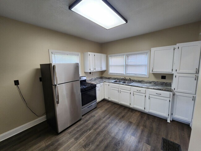 Foto del edificio - 603 Leclaire St