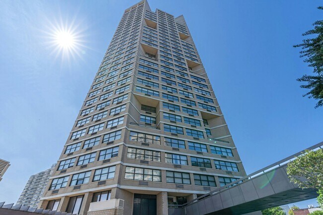 Foto del edificio - 7000 JFK Blvd E