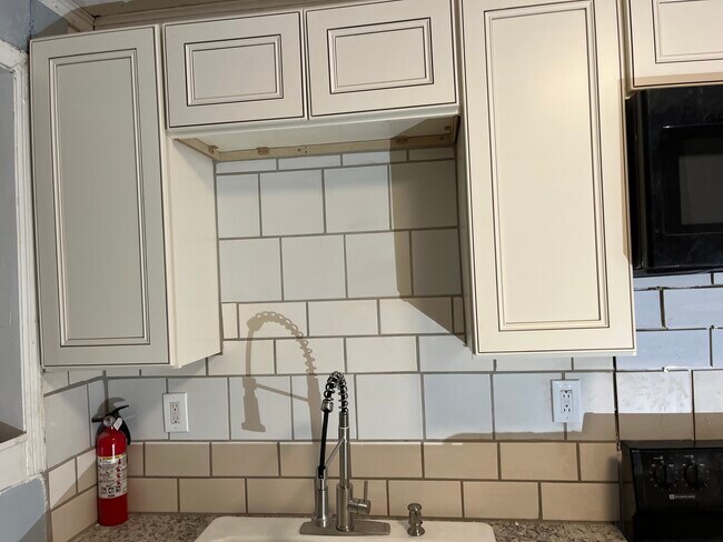 Foto del edificio - 1357 Almont Dr SW