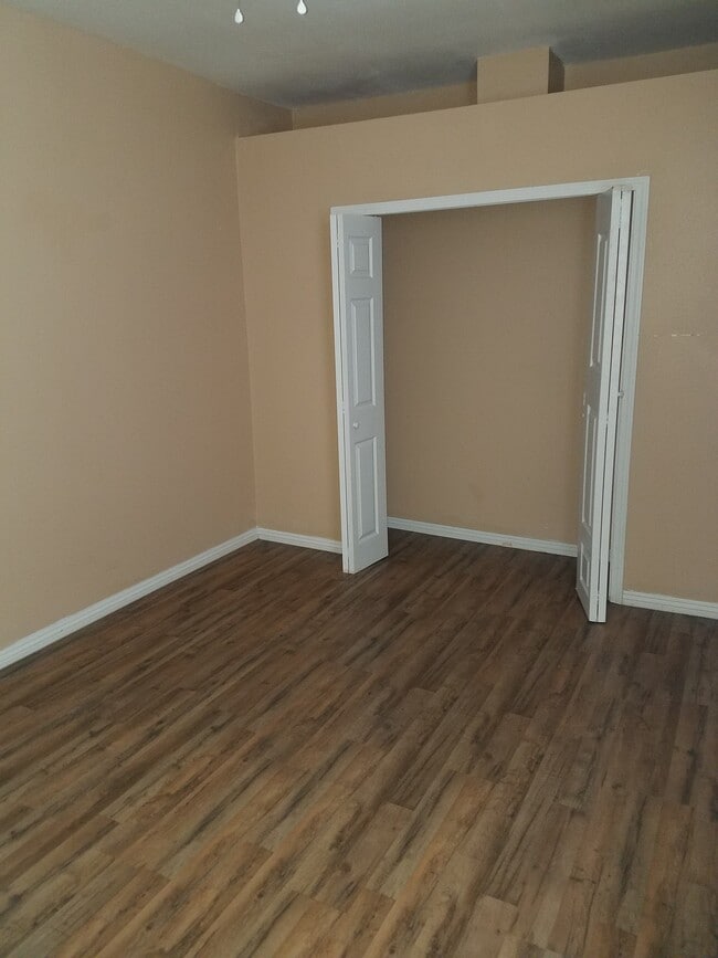 Building Photo - 3123 Urquhart St