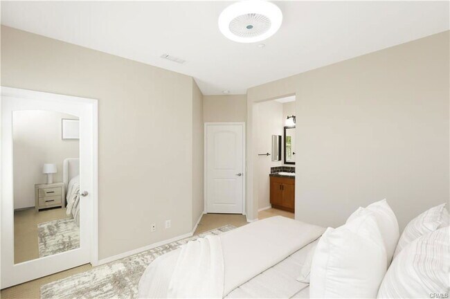 Photo - 23 Crosspointe Apartment