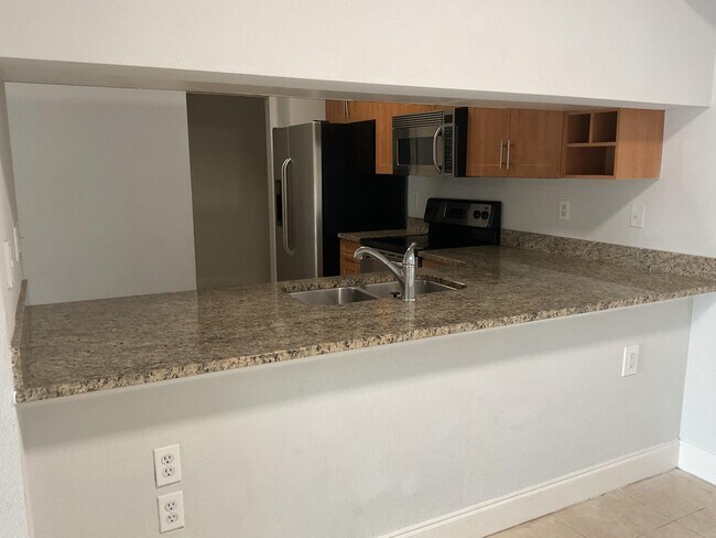 Building Photo - 6510 Emerald Dunes Dr