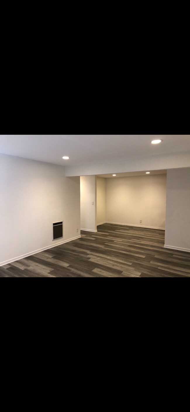 Building Photo - 28947 Thousand Oaks Blvd