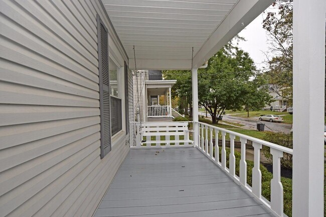 Photo - 3952 Regent Ave House