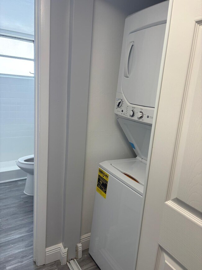 Foto del edificio - 1700 NW 58th Terrace