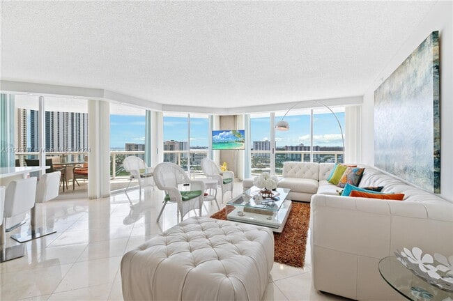Building Photo - 16400 Collins Ave