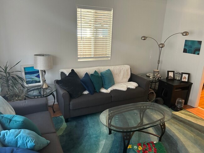Foto del edificio - 731 N 11th St