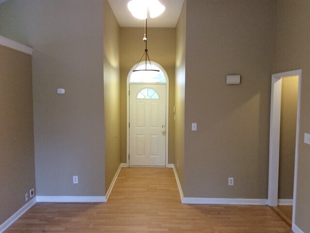 Building Photo - 4013 Cold Harbour Drive