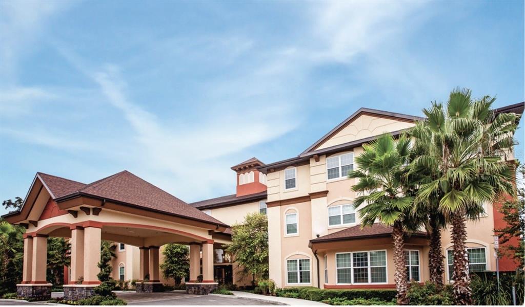 Foto principal - 3211 SW 42nd St