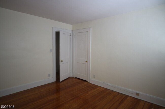 Foto del edificio - 13 Hawthorne St