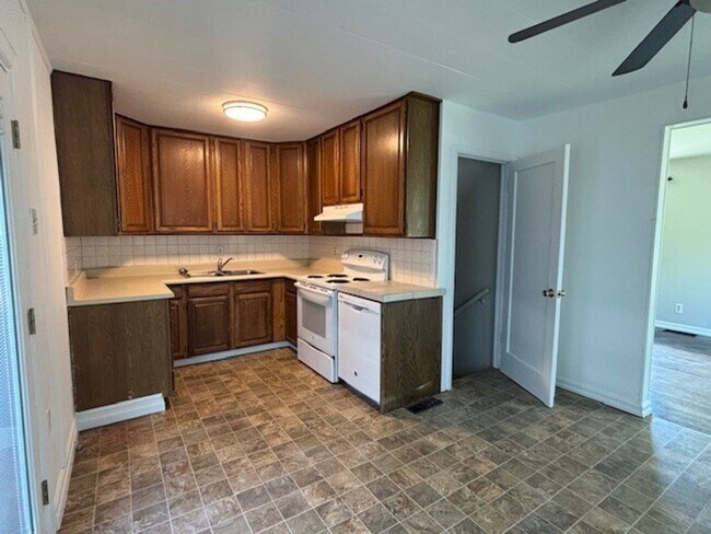 Foto del edificio - 2 Bed 2 Bath Home