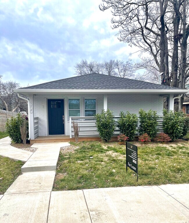View from the street - 1300 Hawkins St