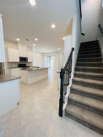 Foto del edificio - 8234 Primrose Wy