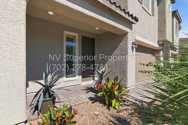 Foto del edificio - NW!! Pool!!! 5 Bedrooms!!! Bedroom & Bath Downstairs!!! Gated!!!! Covered Patio!!!