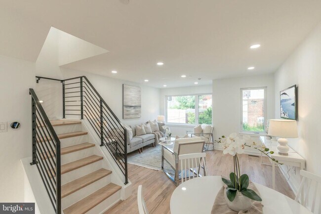 Foto del edificio - Norris Square New Construction